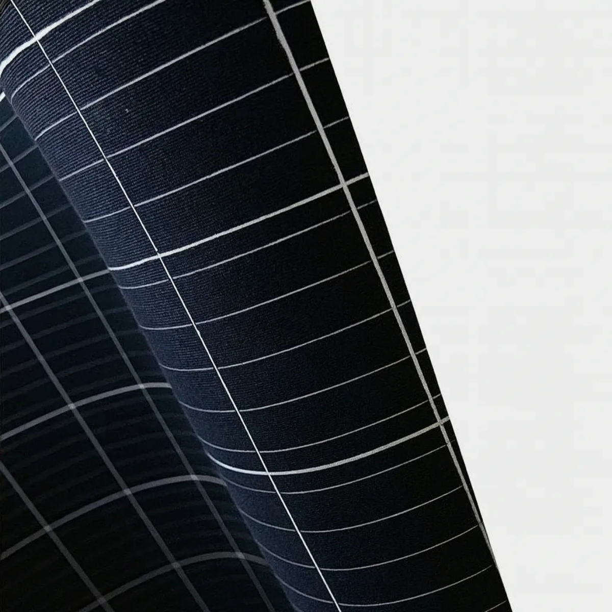 Placa Solar 250w Flexível Painel Monocristalino Era Solar Cor Azul-escuro Voltagem De Circuito Aberto 46v Voltagem Máxima Do Sistema 600v