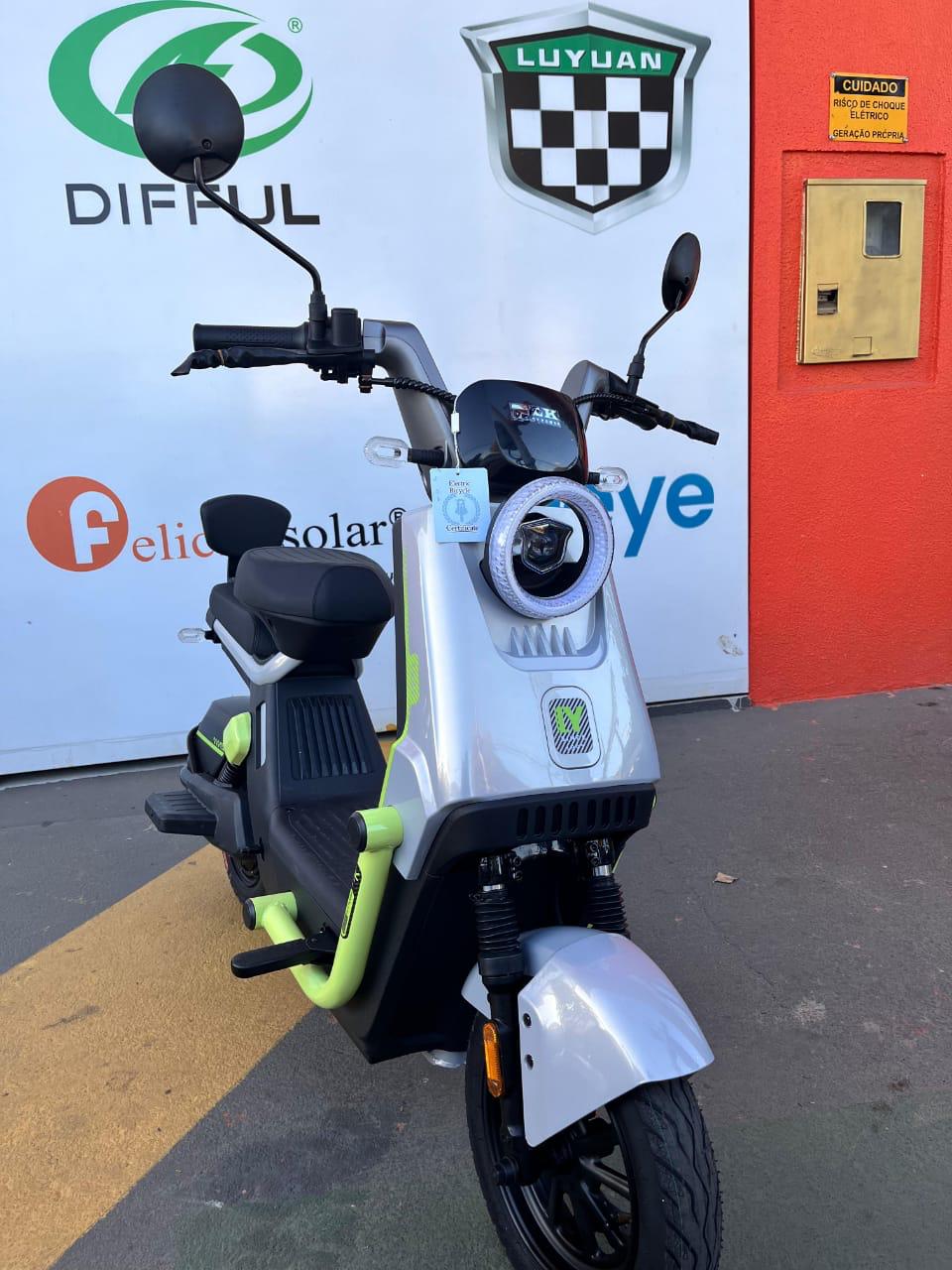 Scooter Elétrica FZK POWER 800W • 72V 27Ah • Autopropelida • Até 90km