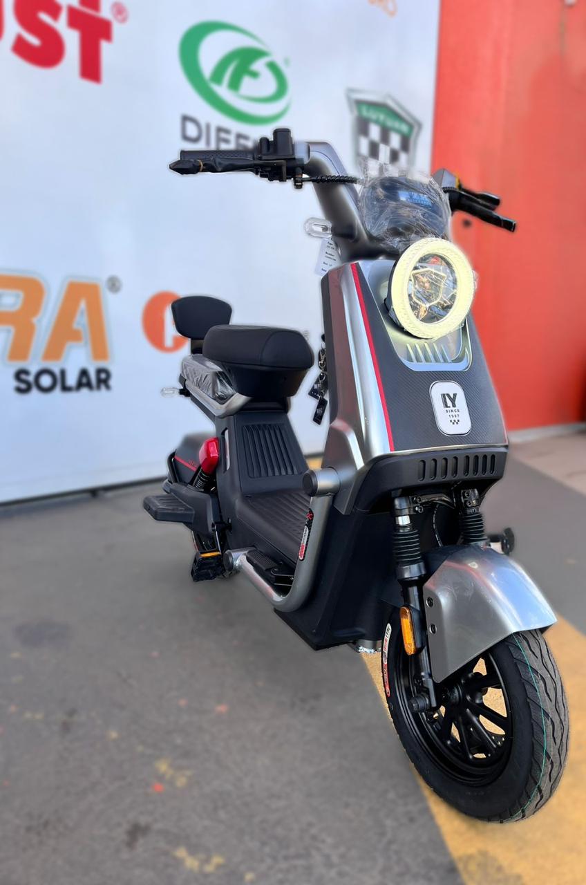 Scooter Elétrica FZK POWER 800W • 72V 27Ah • Autopropelida • Até 90km
